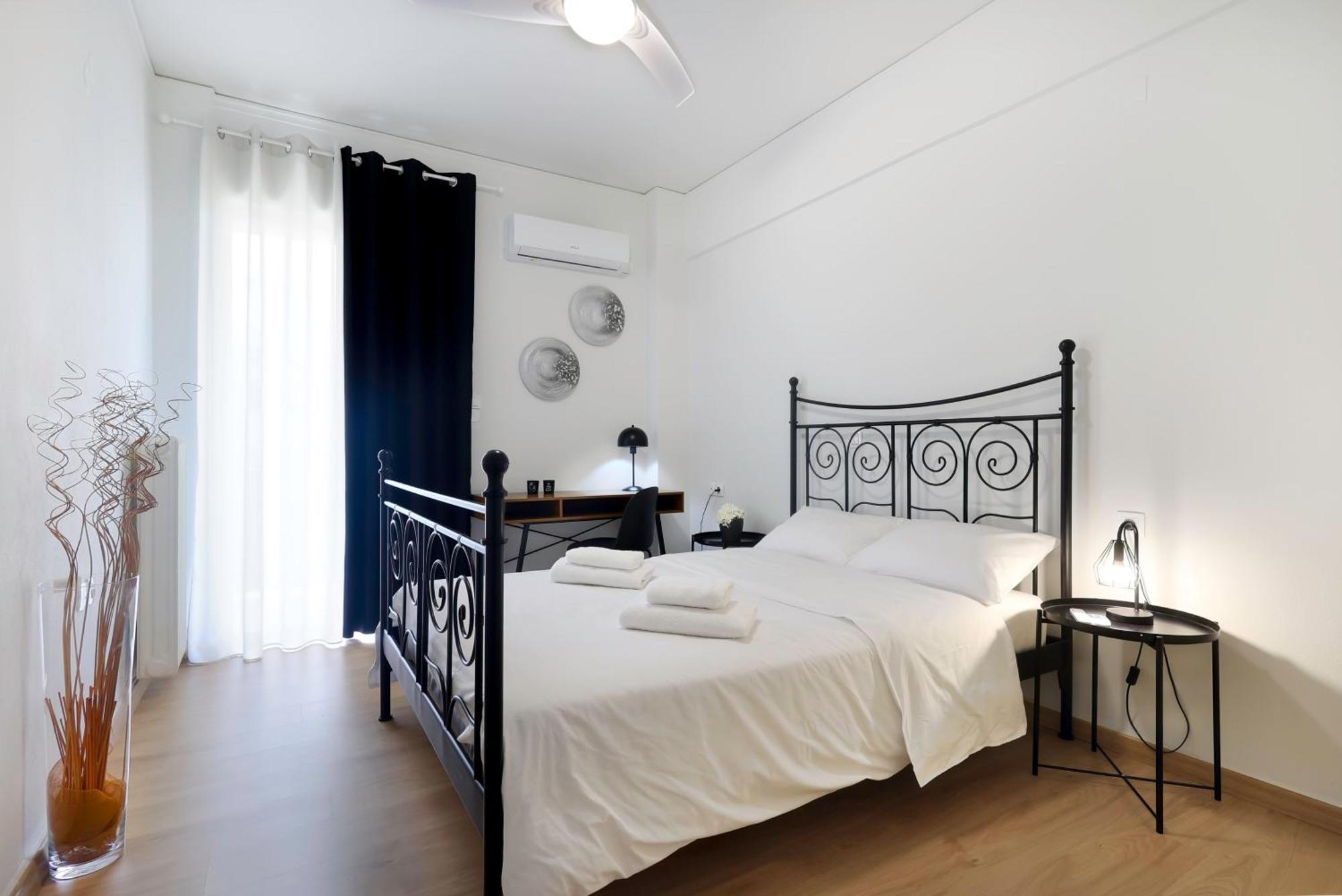 Renaissance City Apartment "By Checkin" Heraklion Exteriör bild