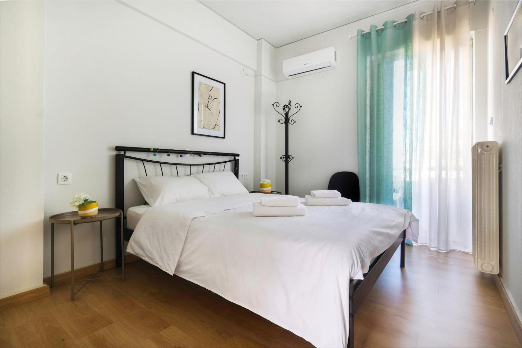 Renaissance City Apartment "By Checkin" Heraklion Exteriör bild