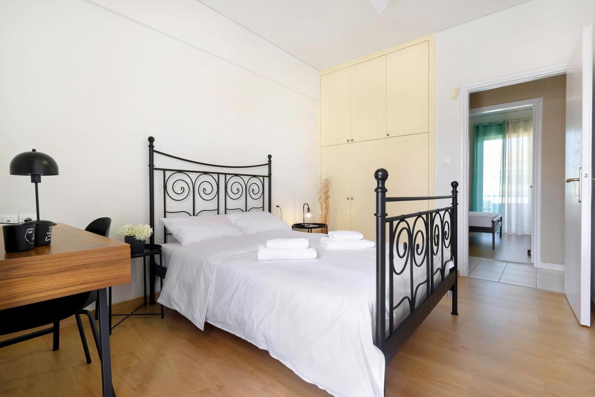 Renaissance City Apartment "By Checkin" Heraklion Exteriör bild